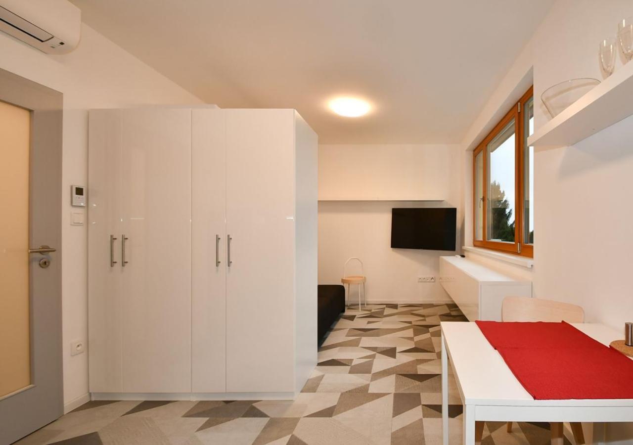 Appartement Efi Holzova 28