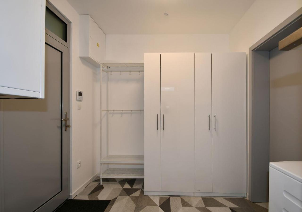 Appartement Efi Holzova 28