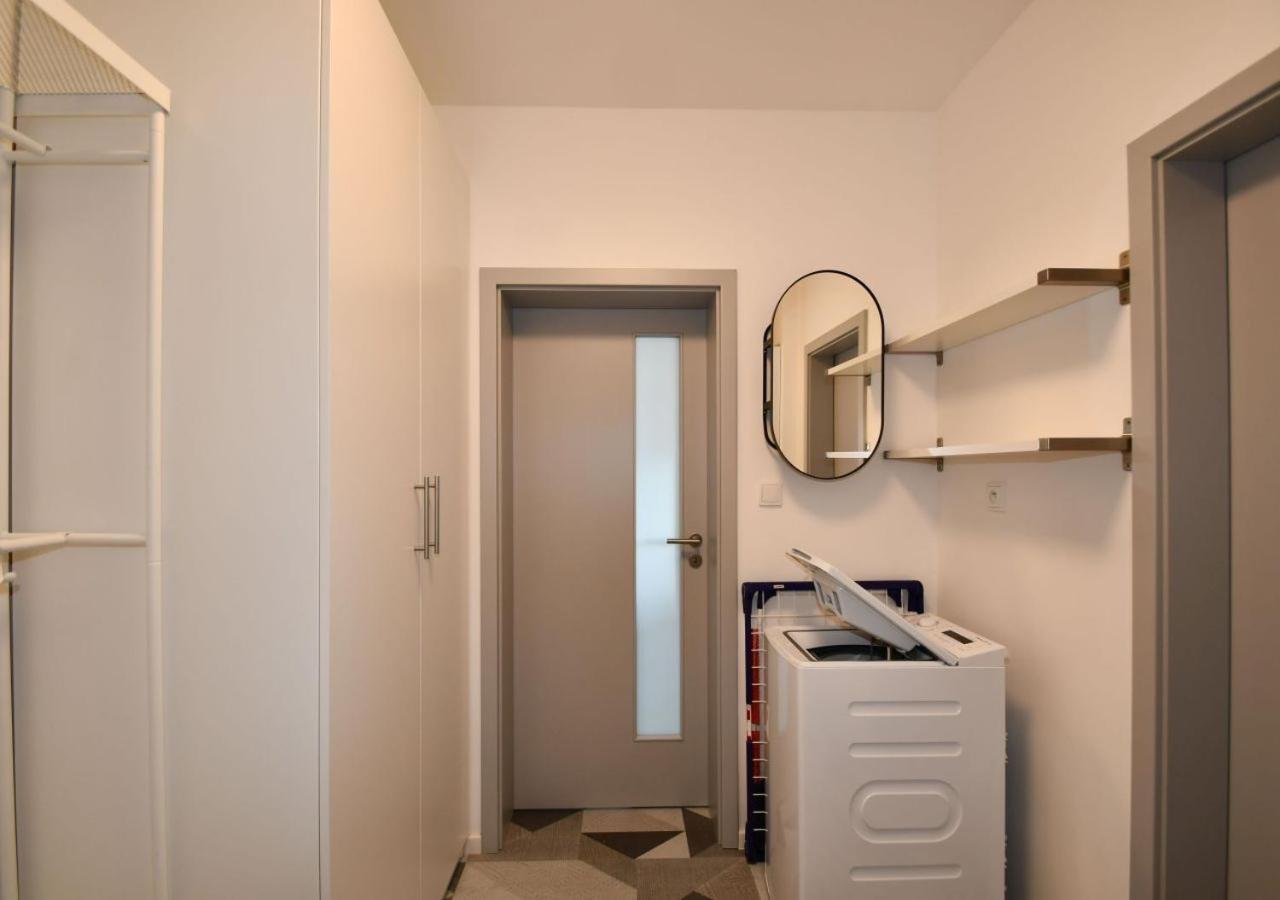 Appartement Efi Holzova 28