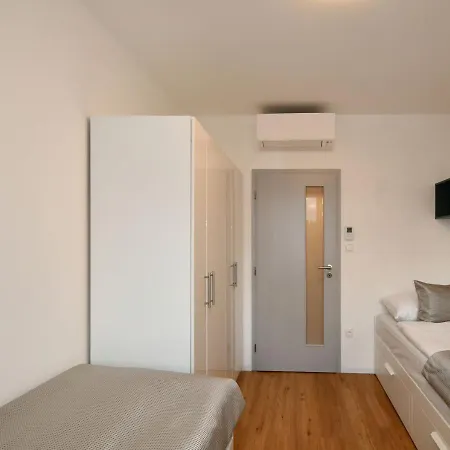 Efi Residence Holzova 28 Brno Exterior photo